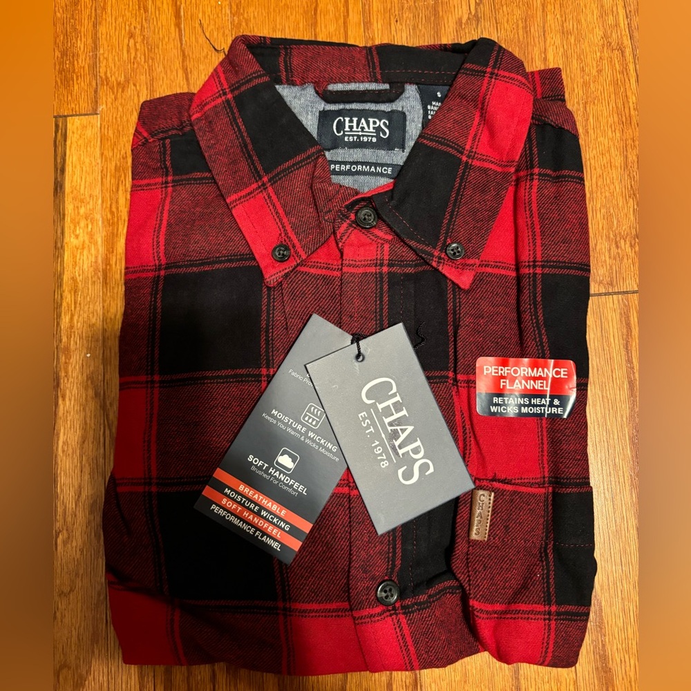 CHAPS buffalo plaid men’s shirt sz small NWT